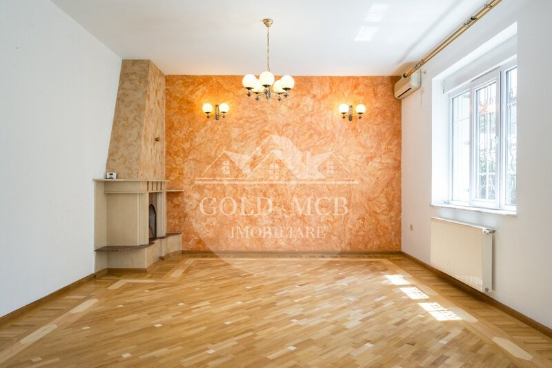 1 Mai- Chibrit- Vila pentru doua familii