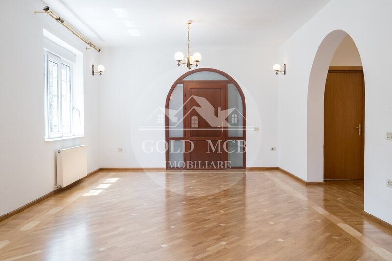 1 Mai- Chibrit- Vila pentru doua familii