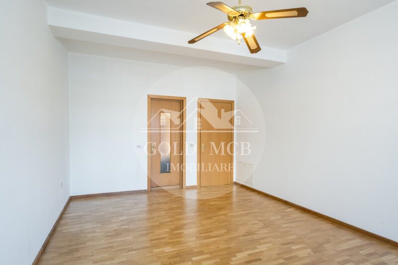 1 Mai- Chibrit- Vila pentru doua familii